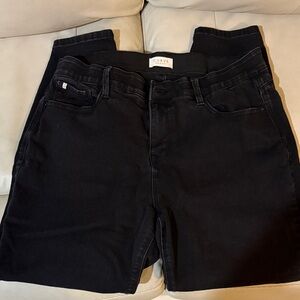 Curvy Fit Black Skinny Jeans for Women